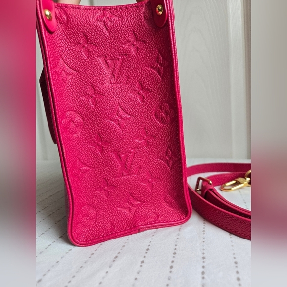 Louis Vuitton Onthego PM – Freesia Pink (Empreinte, Rare) - Picture 7 of 16